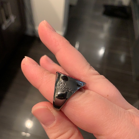 💕3/$40💕 Heart Shaped Guess Ring - Picture 2 of 2